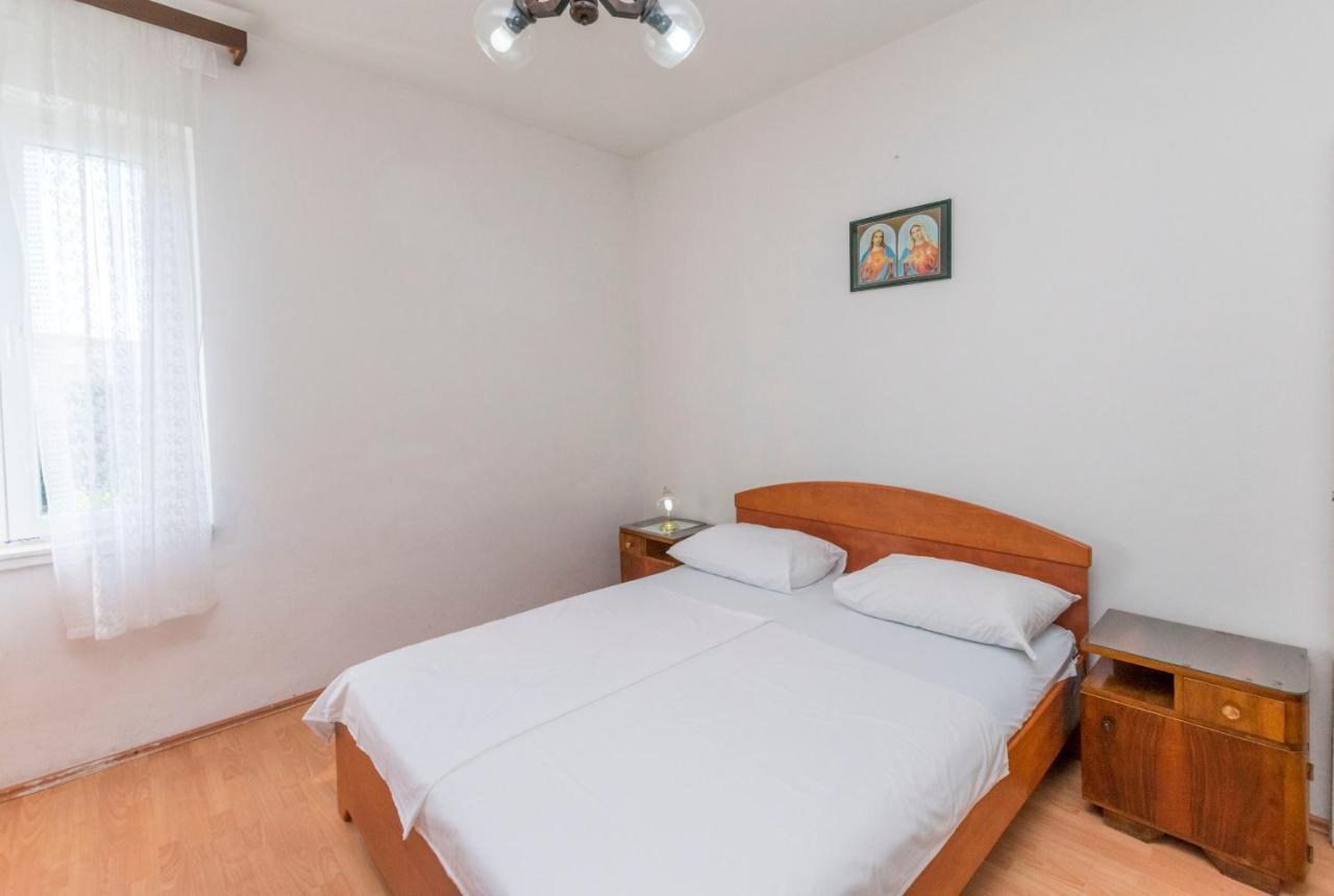 Apartments And Rooms Jakov Primošten Εξωτερικό φωτογραφία