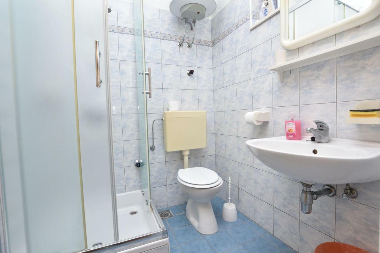 Apartments And Rooms Jakov Primošten Εξωτερικό φωτογραφία