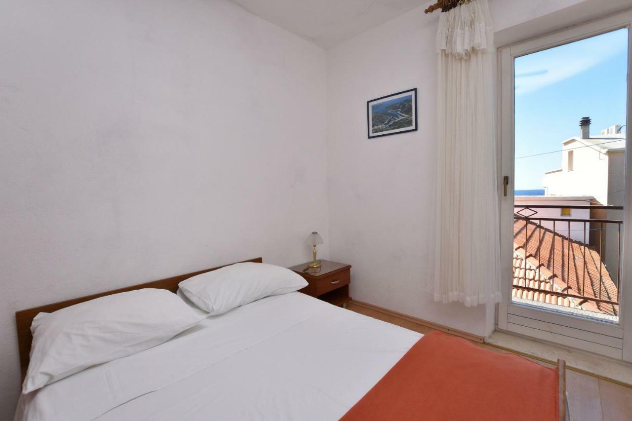 Apartments And Rooms Jakov Primošten Εξωτερικό φωτογραφία